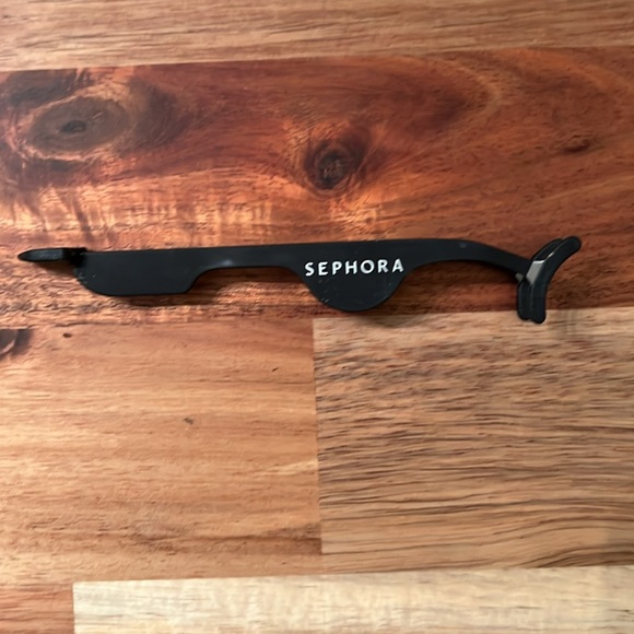 Sephora Eyelash Applicator - Picture 4 of 9